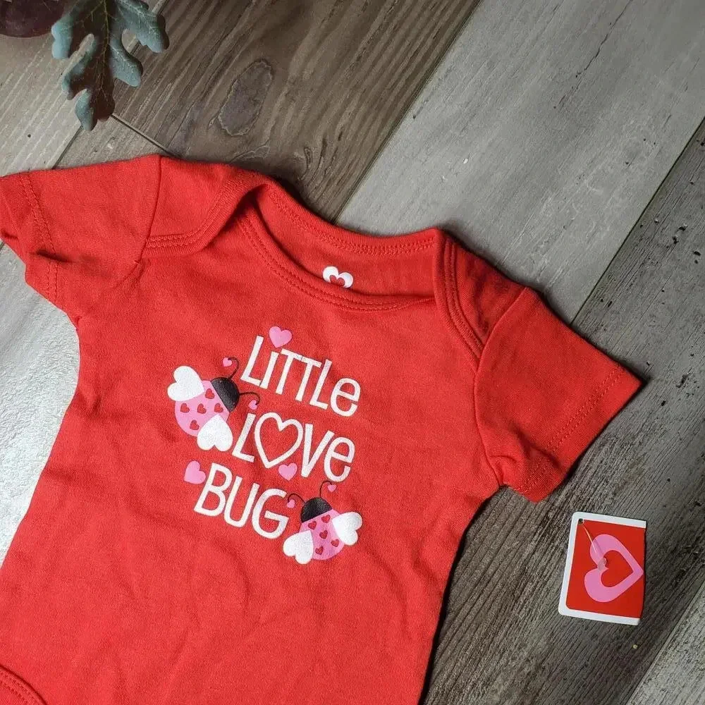 NWT Baby Valentine’s Day Outfit Creeper One Piece 0-3 Months Little Love Bug